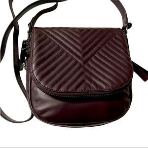 VINCE CAMUTO Bailey Dark Purple Vamp Leather Zip Around Crossbody Bag
